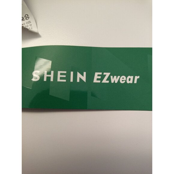 NWT  Bundle of 2 Shein EZ Wear Weissman Women's Black Crop Tops Size Large - Picture 6 of 11